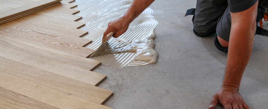 Laying Wood Floors Over Screed