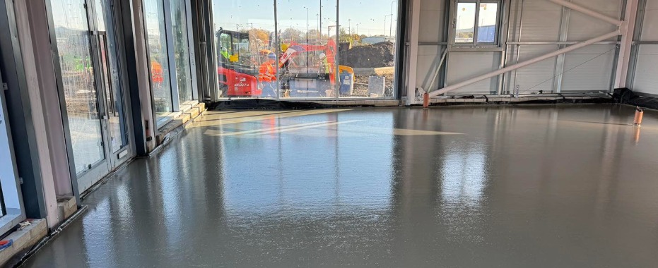Rapid Floor Screeding for Large Warehouses